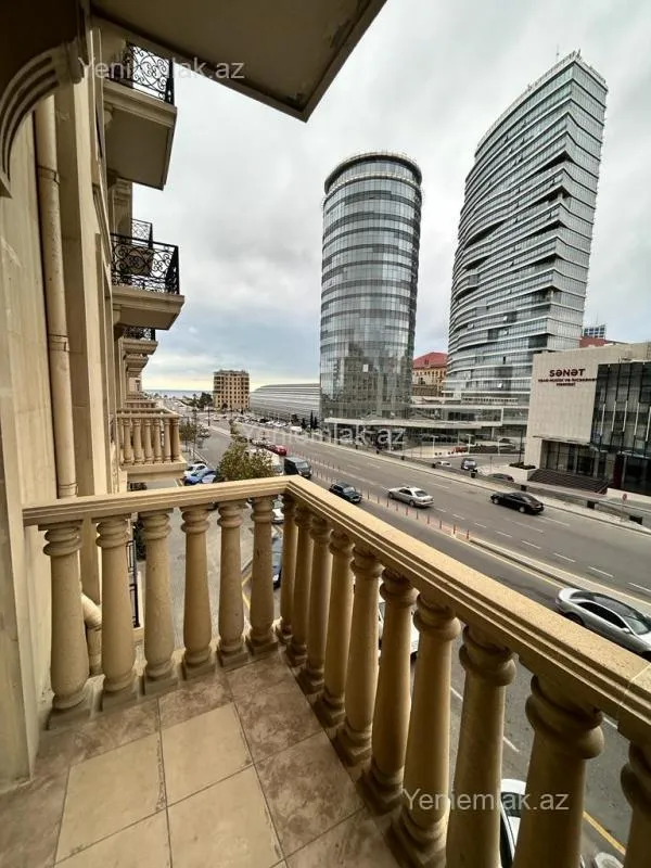 Satılır 2 otaqlı yeni tikili 61 m²