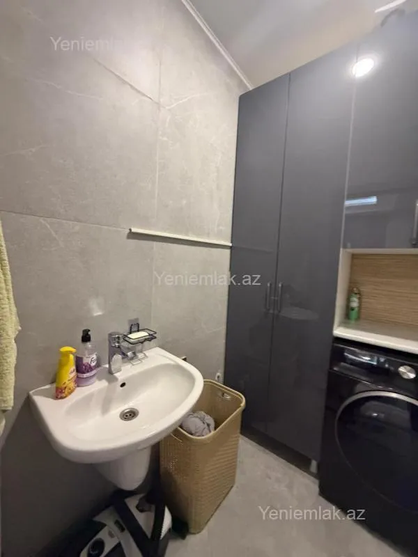 Satılır 2 otaqlı yeni tikili 87.5 m²