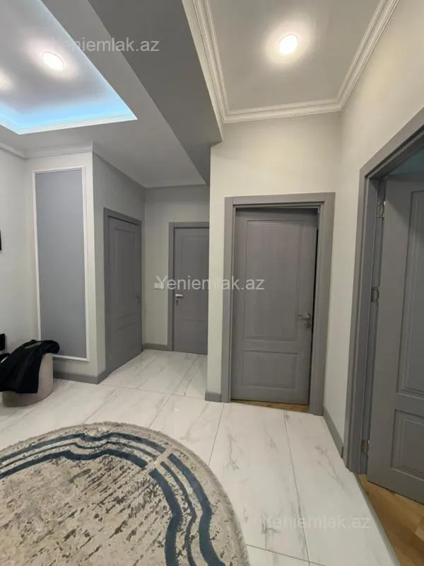 Satılır 2 otaqlı yeni tikili 87.5 m²