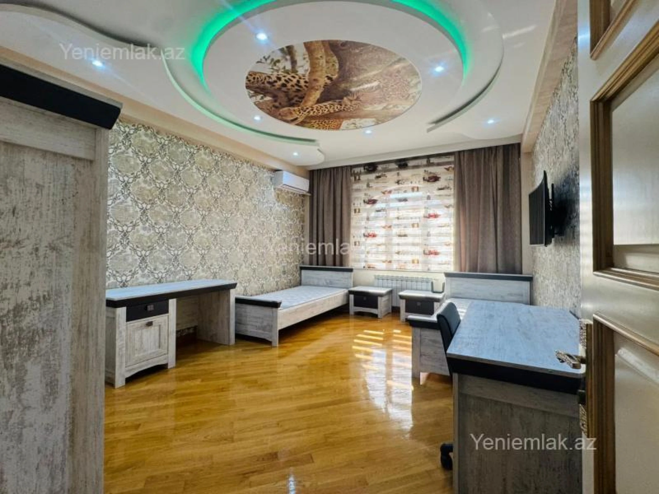 Satılır 3 otaqlı yeni tikili 140 m²