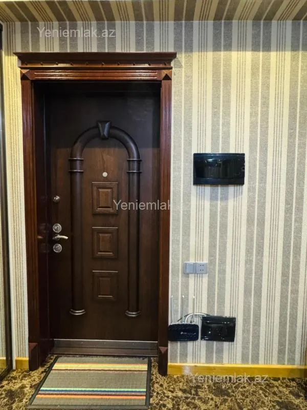 Satılır 3 otaqlı yeni tikili 140 m²