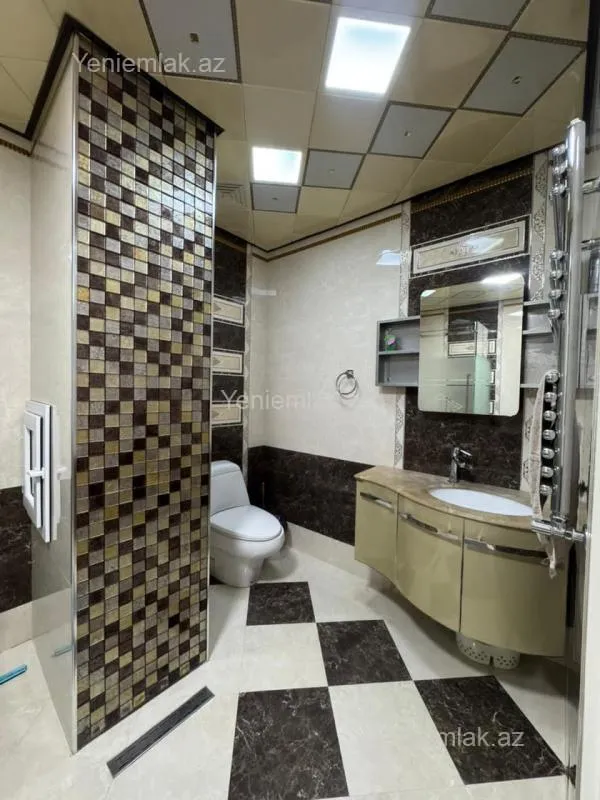 Satılır 3 otaqlı yeni tikili 140 m²