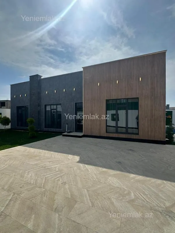Satılır 4 otaqlı həyət evi 180 m²