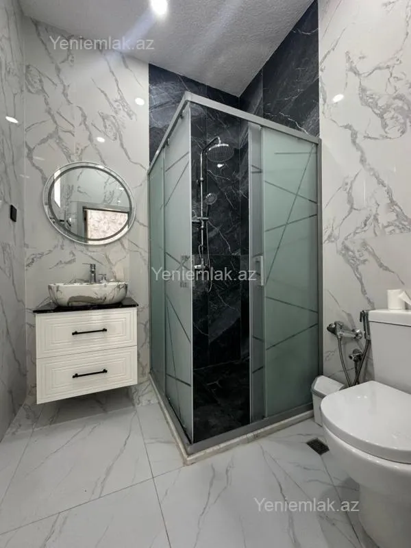 Satılır 4 otaqlı həyət evi 180 m²