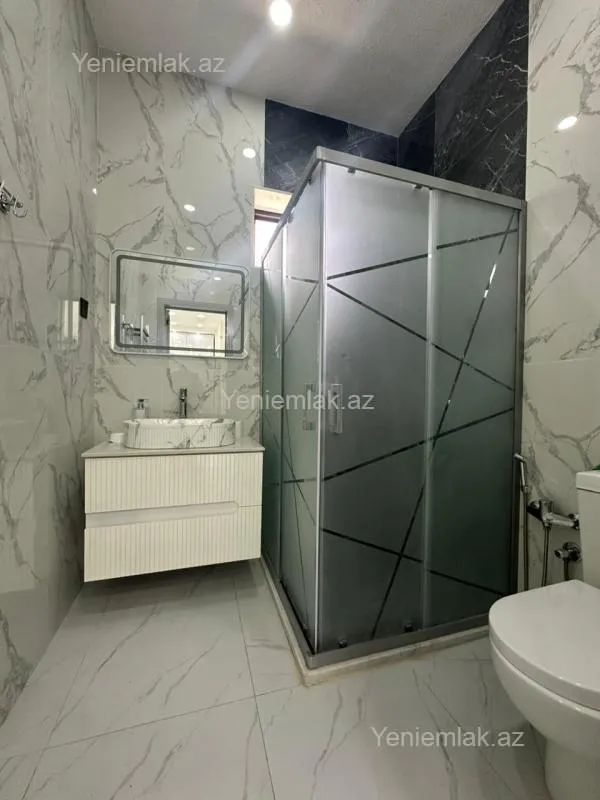 Satılır 4 otaqlı həyət evi 180 m²