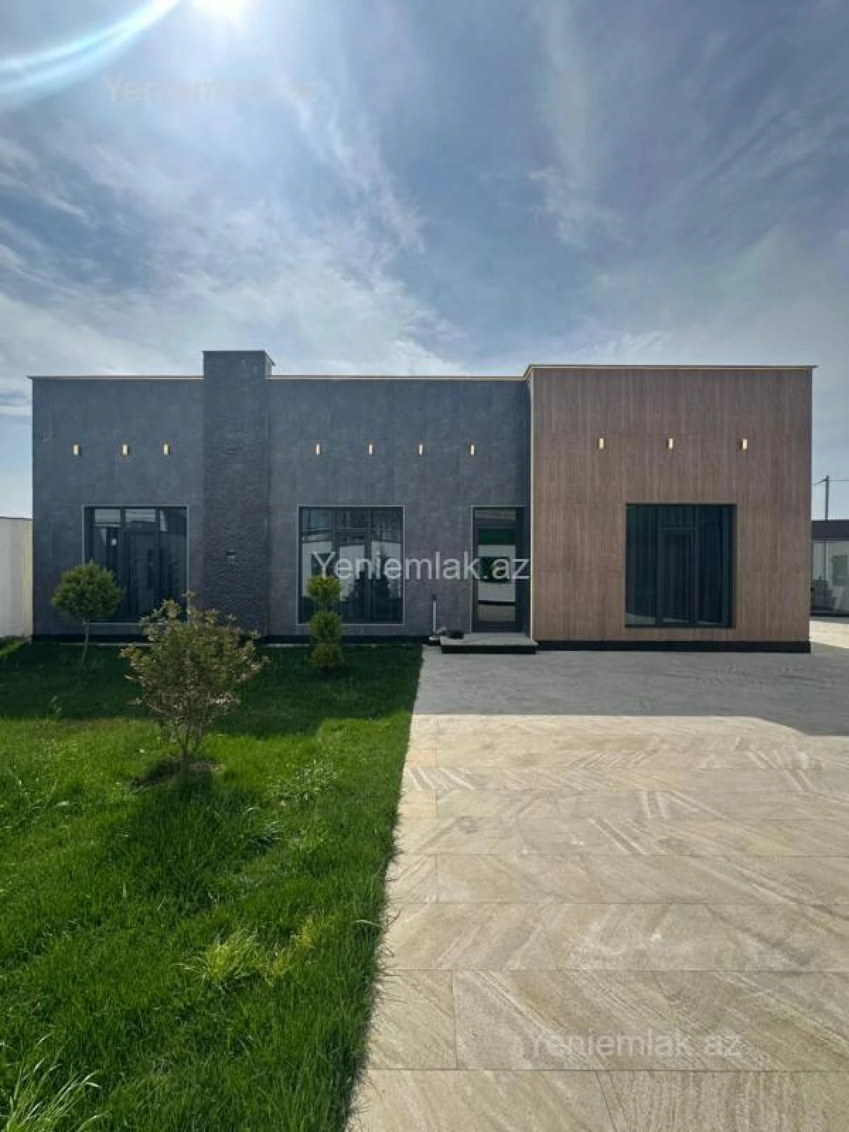 Satılır 4 otaqlı həyət evi 180 m²
