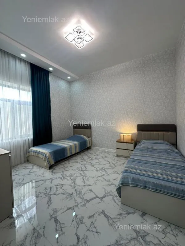 Satılır 4 otaqlı həyət evi 180 m²
