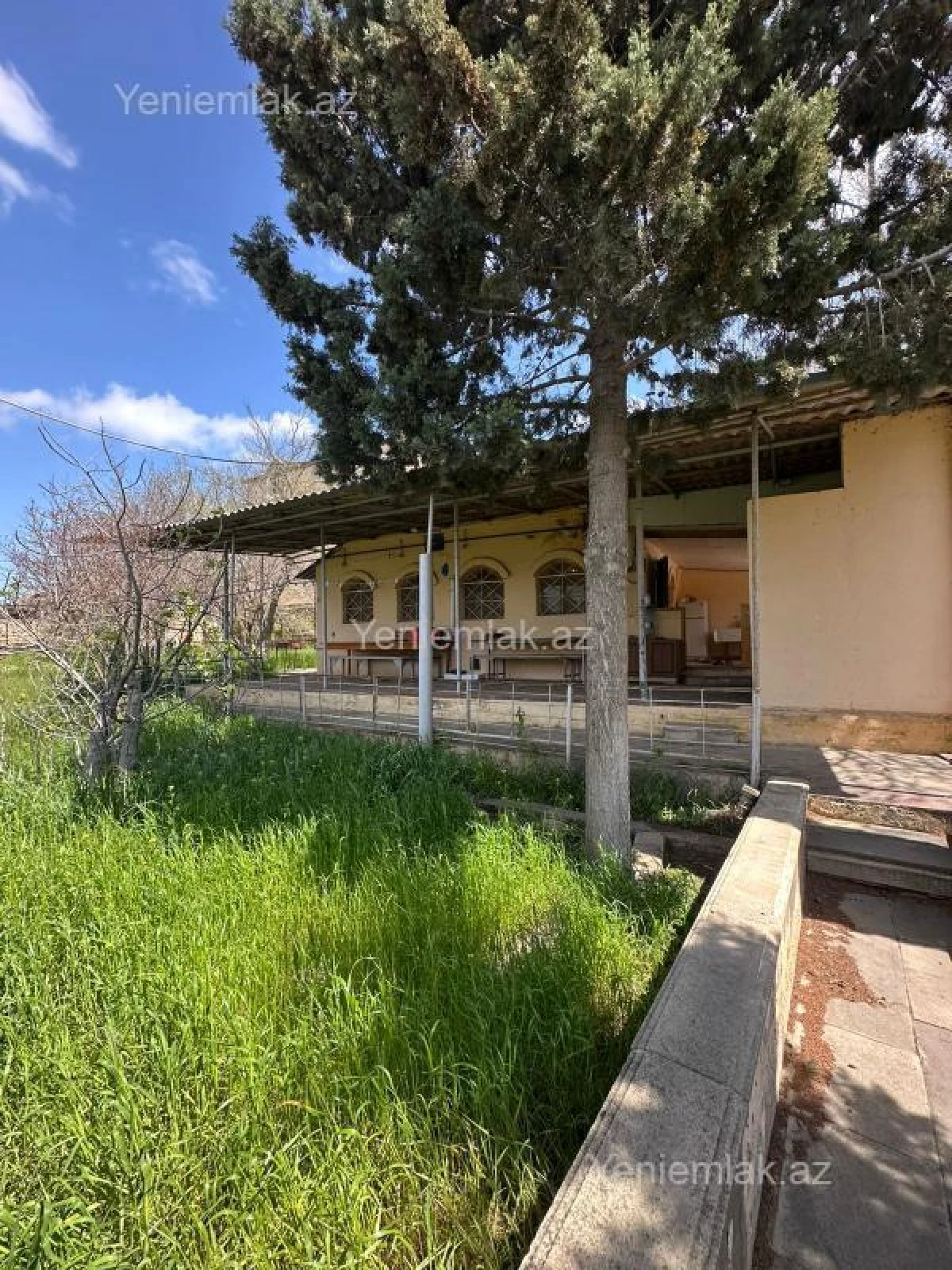 Satılır 5 otaqlı həyət evi 150 m²