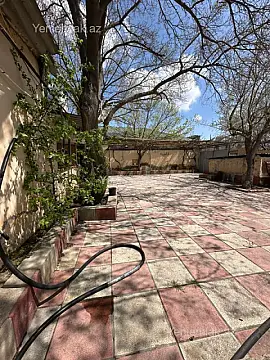 Satılır 5 otaqlı həyət evi 150 m²