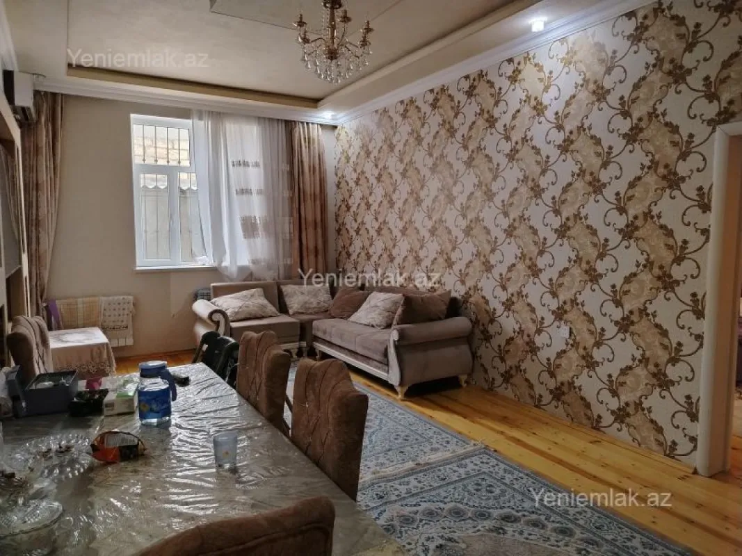 Satılır 4 otaqlı həyət evi 140 m²