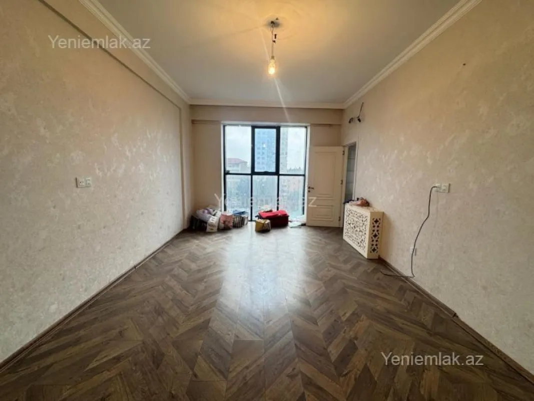 Satılır 3 otaqlı yeni tikili 90 m²