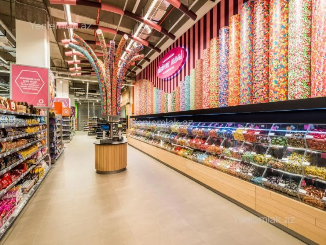 Satılır 4 otaqlı obyekt 210 m²