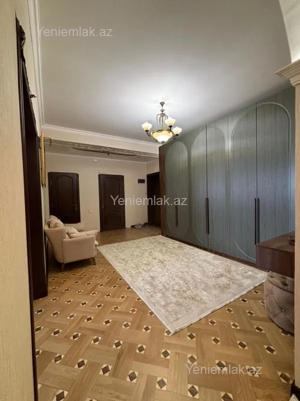 Satılır 4 otaqlı yeni tikili 165 m²