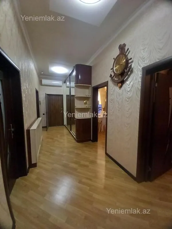 Satılır 4 otaqlı həyət evi 135 m²