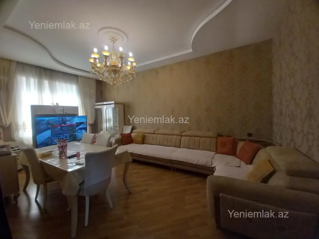 Satılır 4 otaqlı həyət evi 135 m²