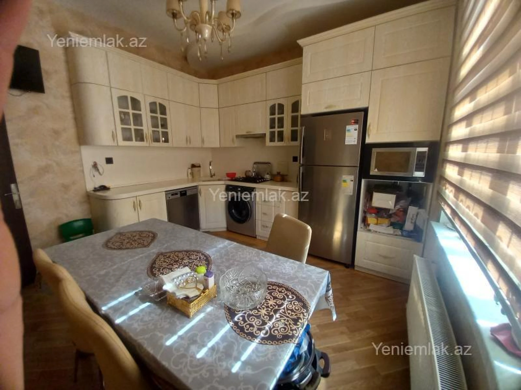 Satılır 4 otaqlı həyət evi 135 m²