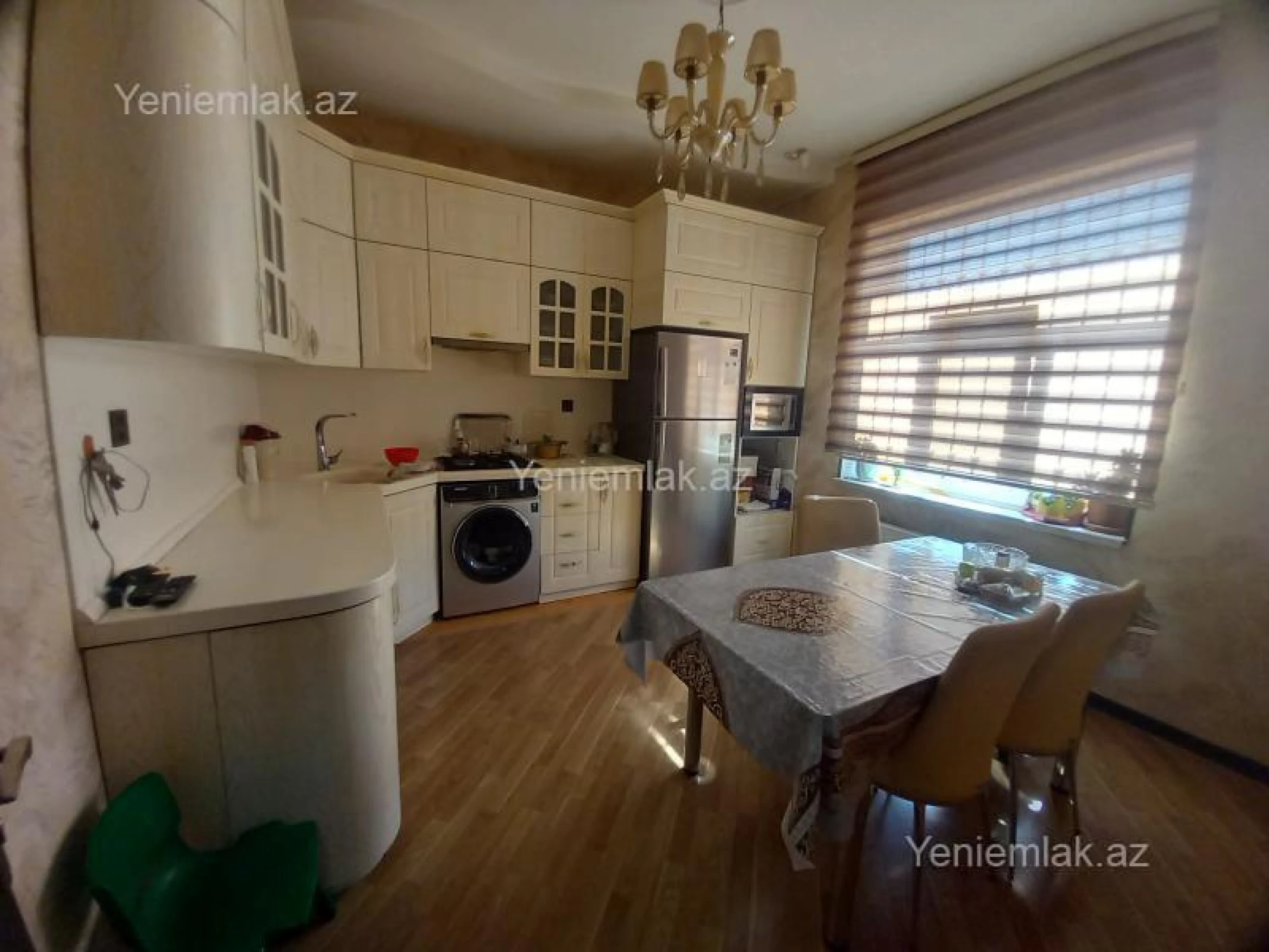 Satılır 4 otaqlı həyət evi 135 m²