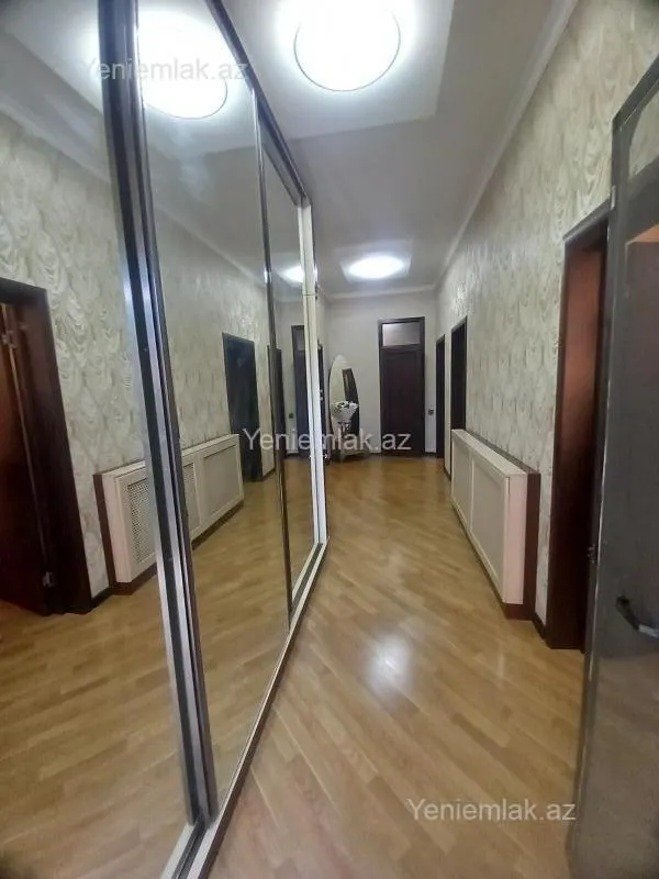 Satılır 4 otaqlı həyət evi 135 m²