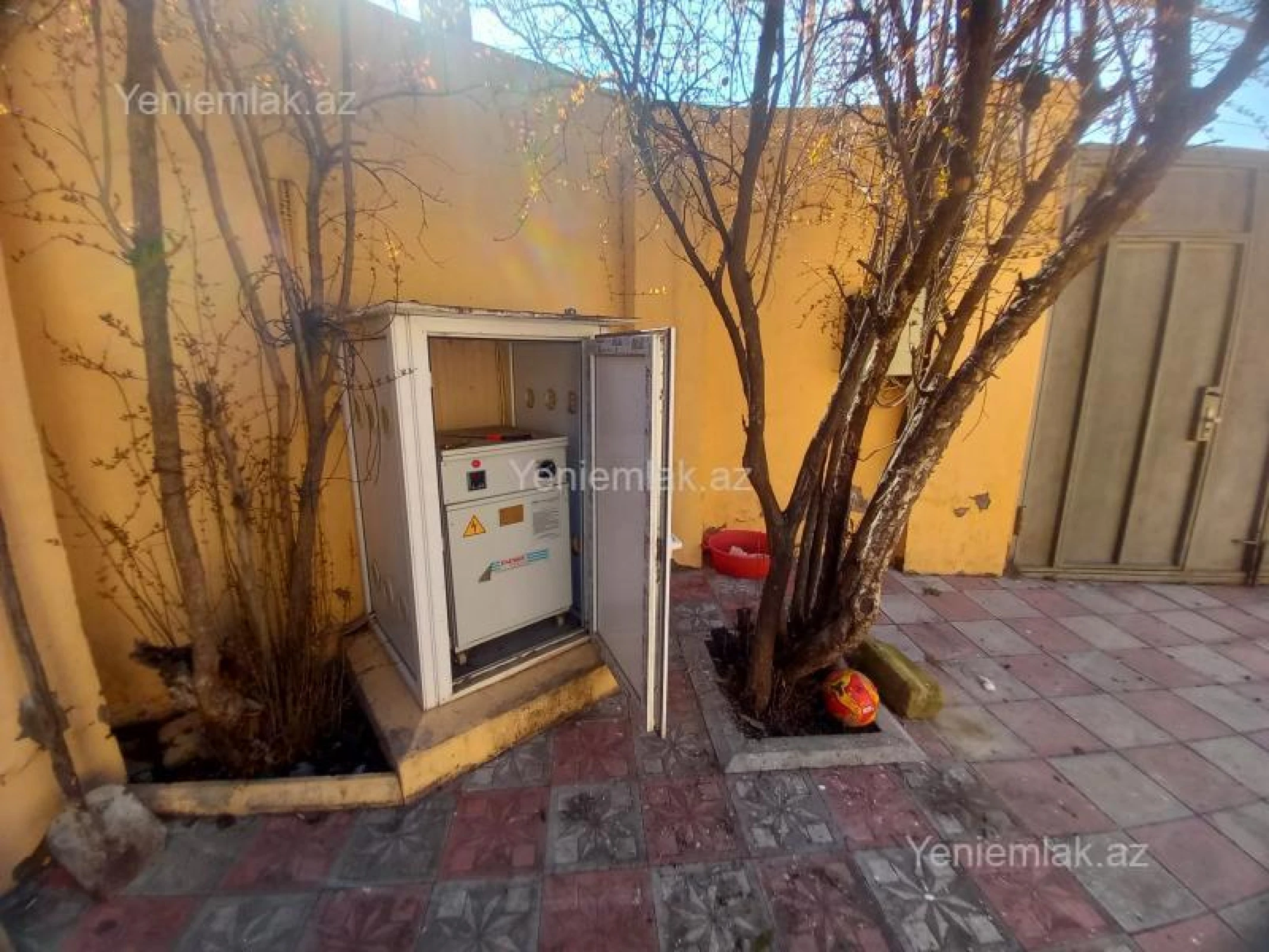 Satılır 4 otaqlı həyət evi 135 m²