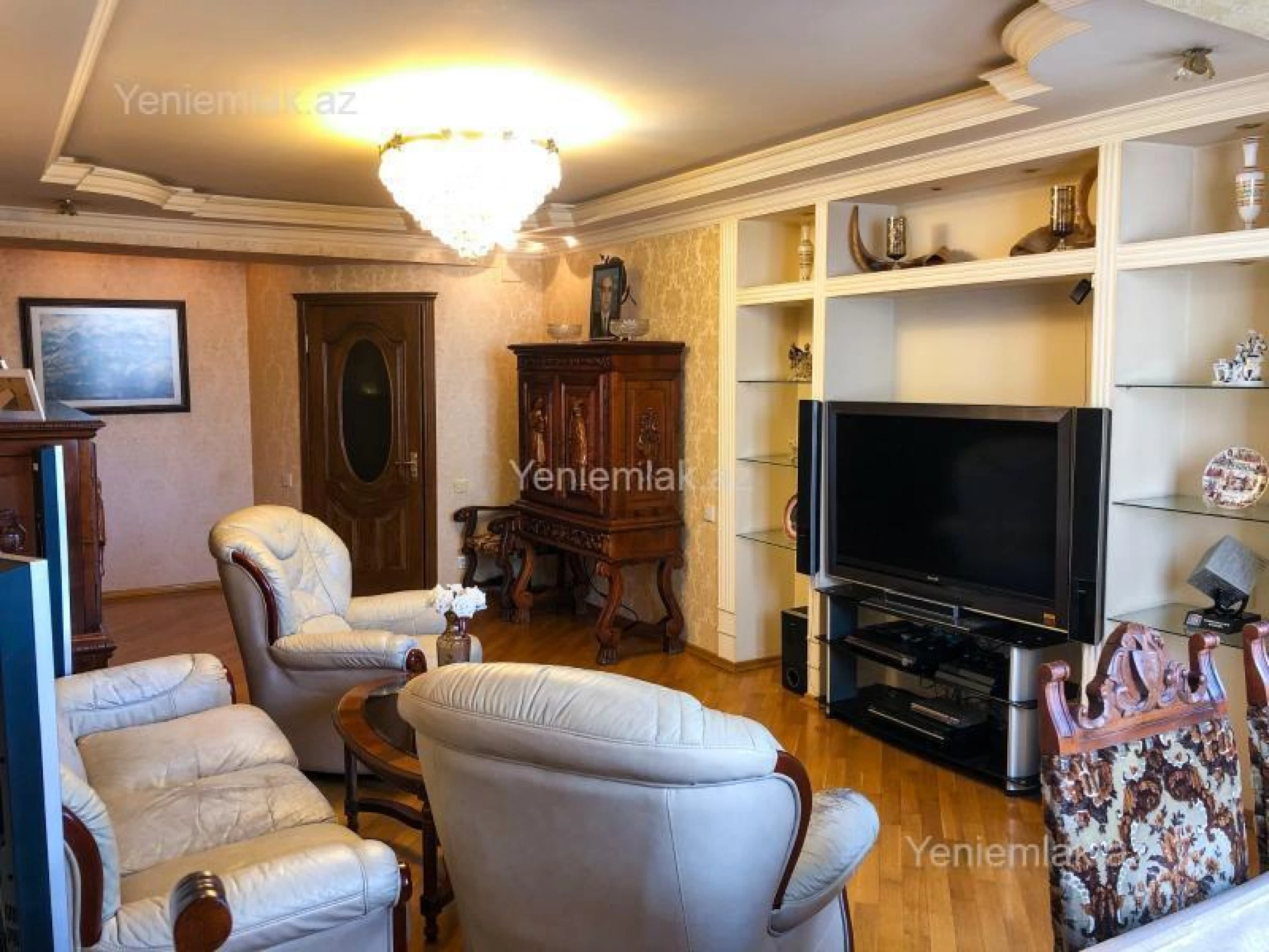 Satılır 3 otaqlı köhnə tikili 105 m²