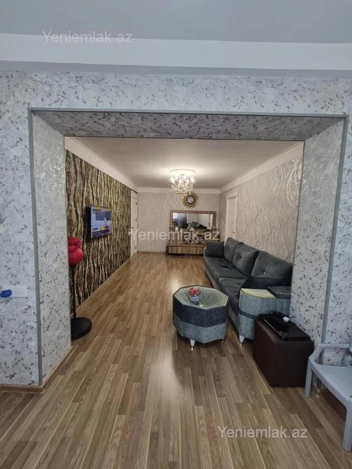 Satılır 2 otaqlı köhnə tikili 52 m²