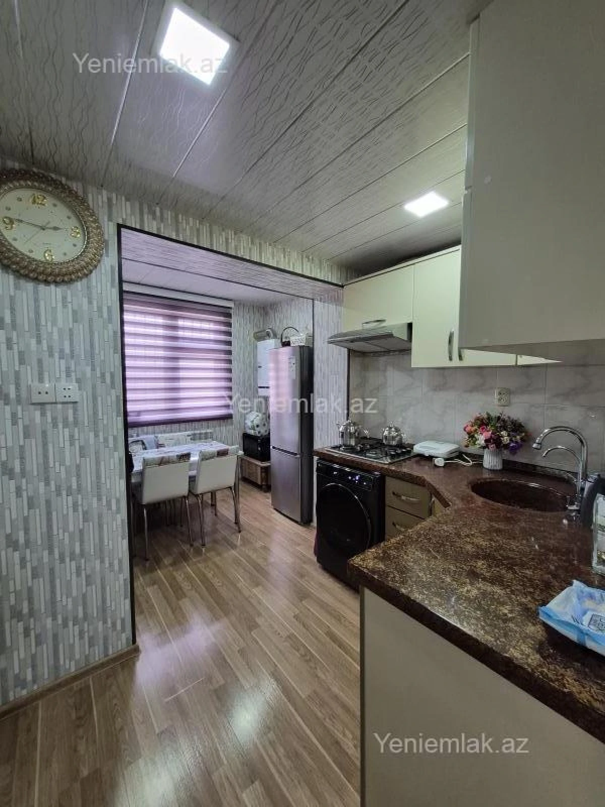 Satılır 2 otaqlı köhnə tikili 52 m²