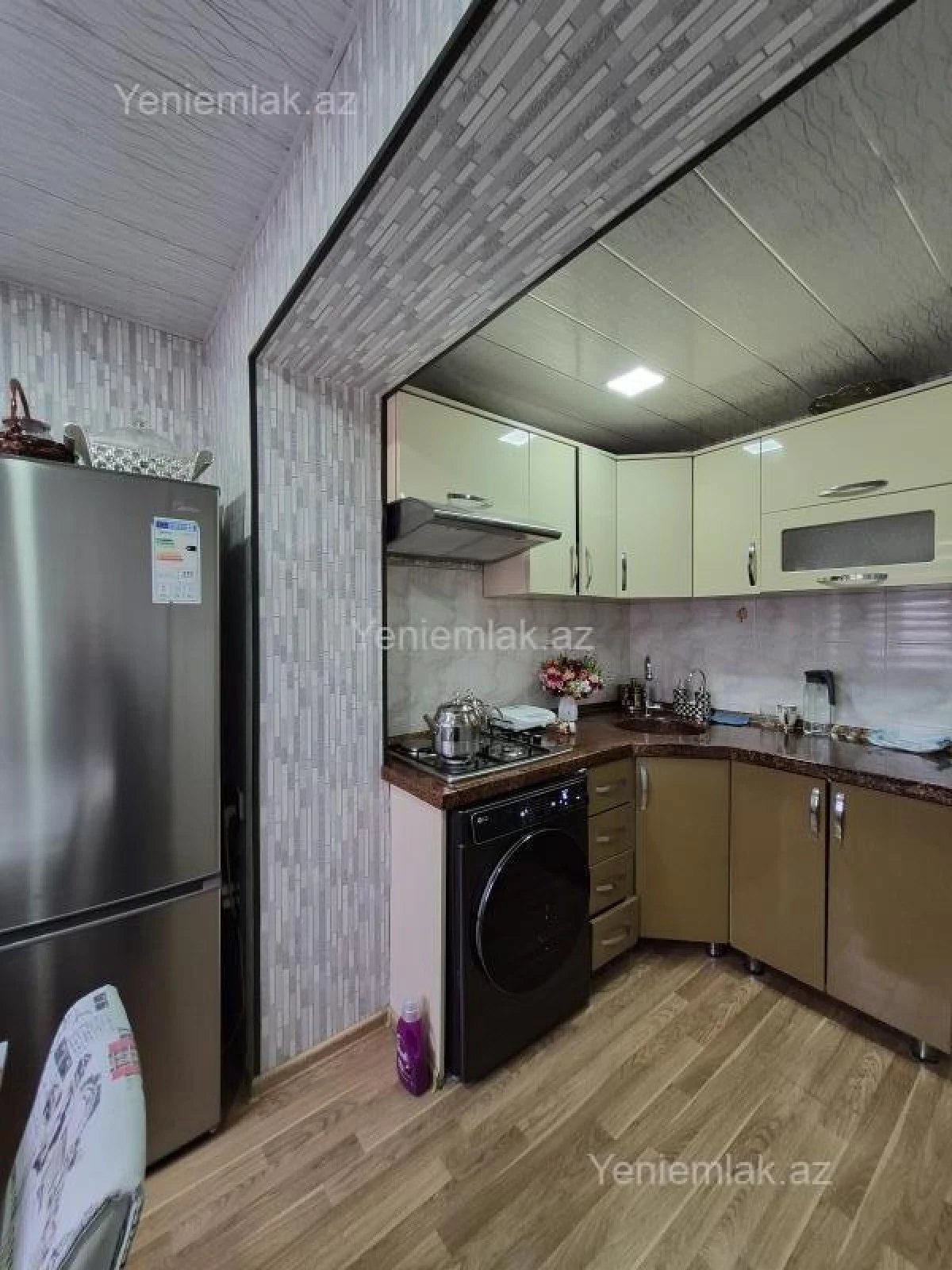 Satılır 2 otaqlı köhnə tikili 52 m²
