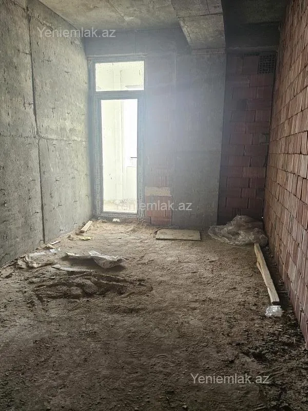 Satılır 2 otaqlı yeni tikili 72 m²