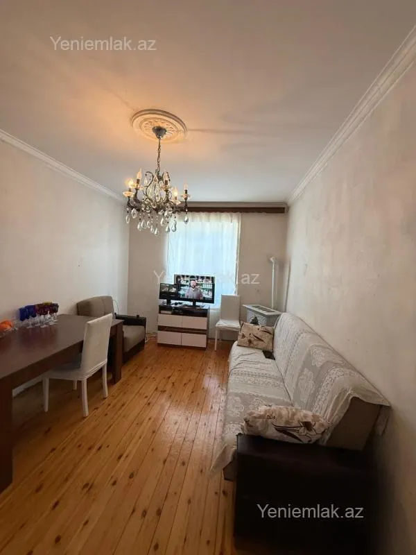 Satılır 3 otaqlı həyət evi 100 m²