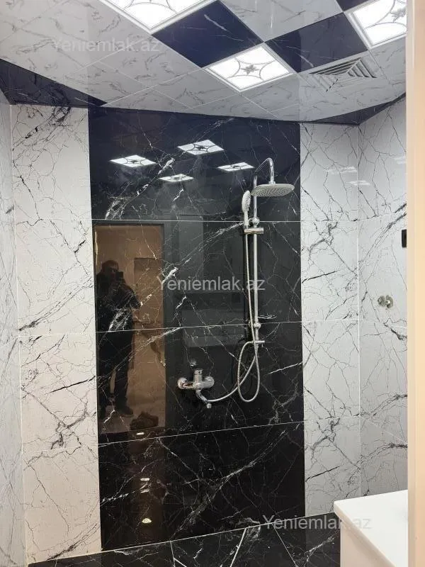 Satılır 3 otaqlı yeni tikili 83 m²