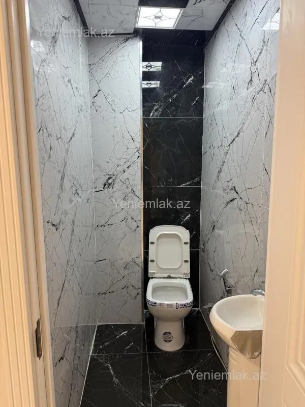 Satılır 3 otaqlı yeni tikili 83 m²