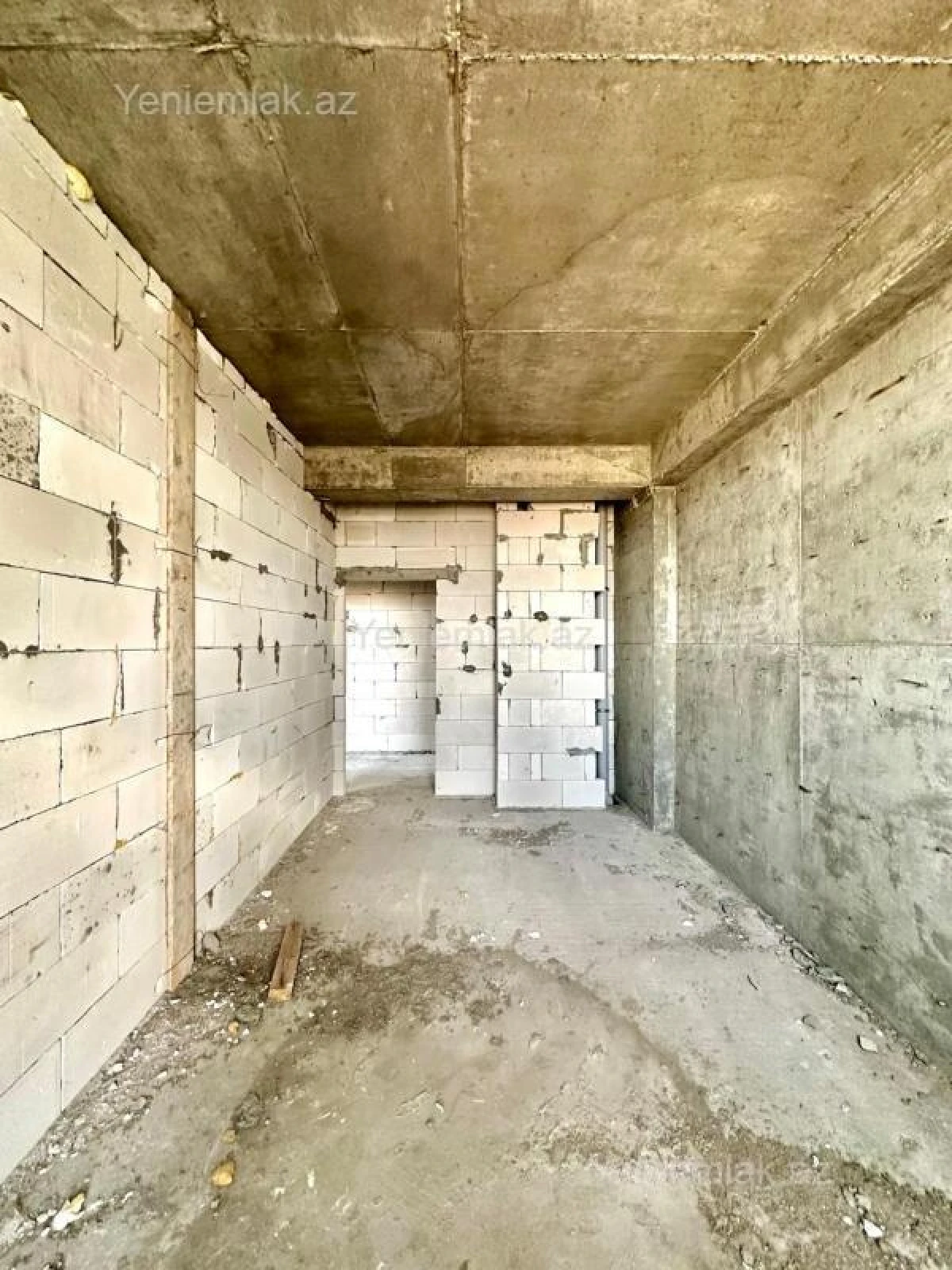 Satılır 3 otaqlı yeni tikili 130 m²