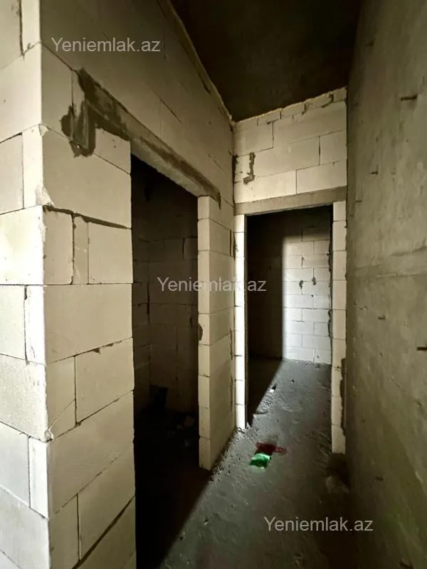 Satılır 3 otaqlı yeni tikili 130 m²