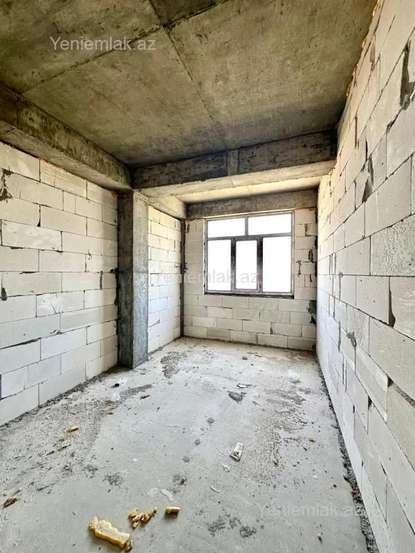 Satılır 3 otaqlı yeni tikili 130 m²