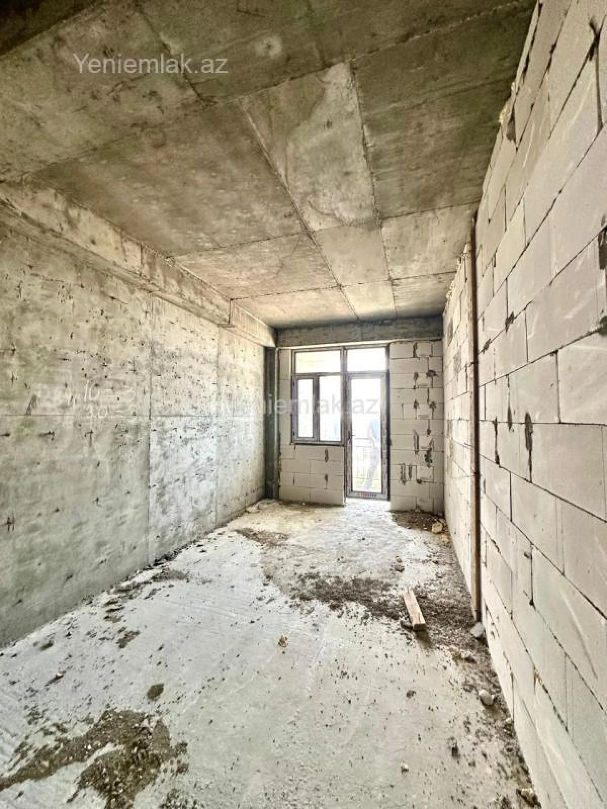 Satılır 3 otaqlı yeni tikili 130 m²