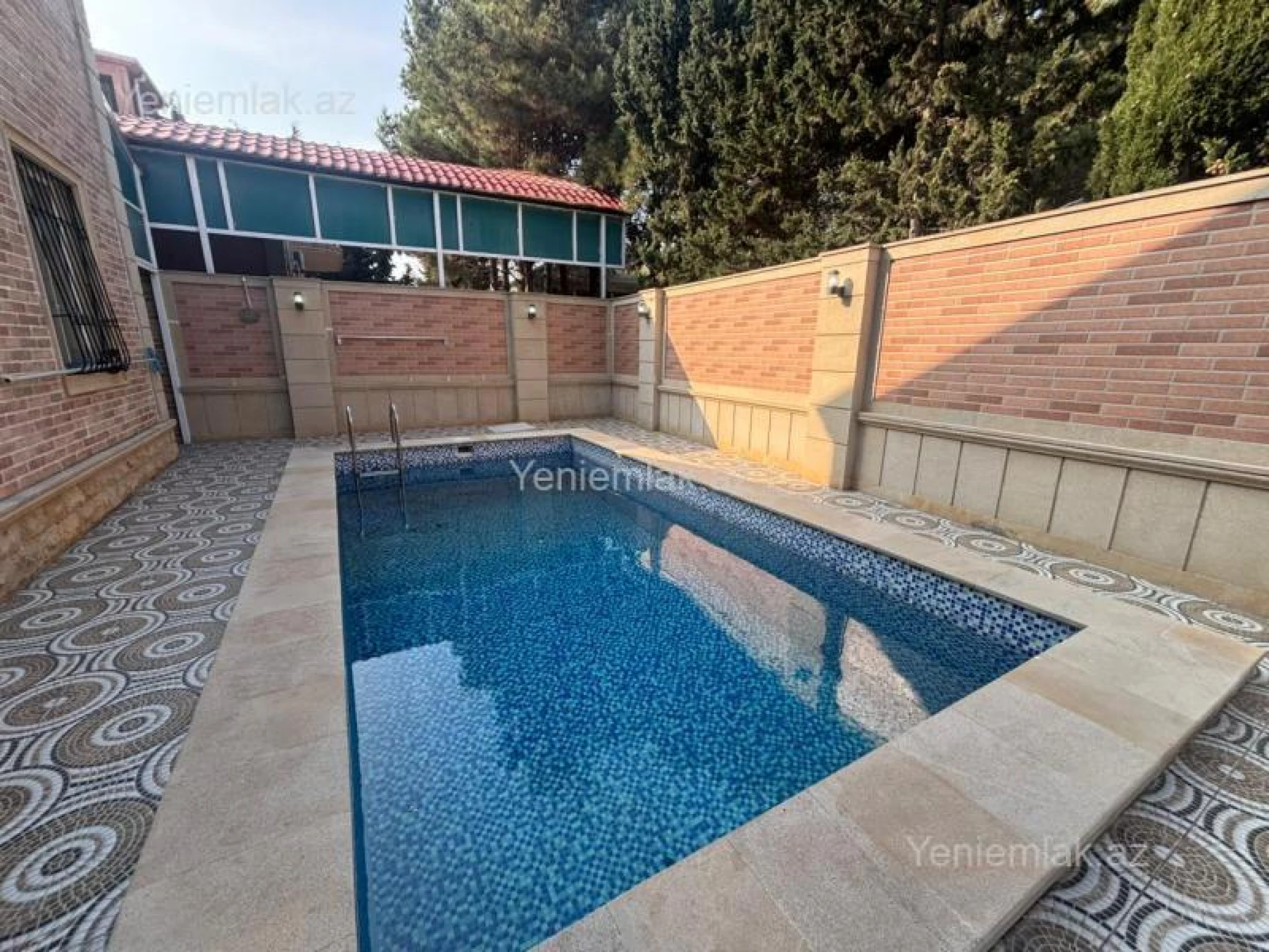 Satılır 4 otaqlı həyət evi 190 m²