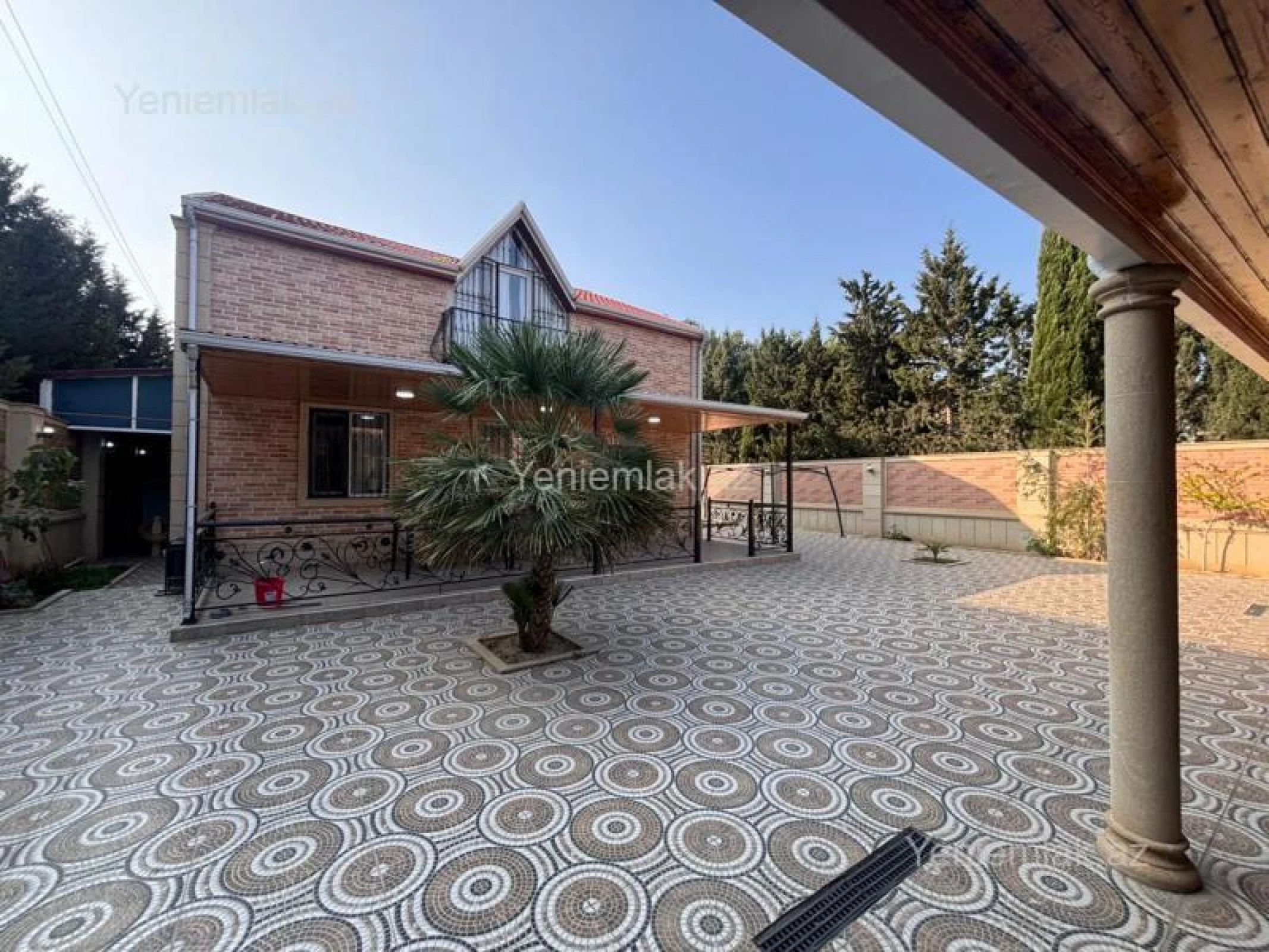 Satılır 4 otaqlı həyət evi 190 m²