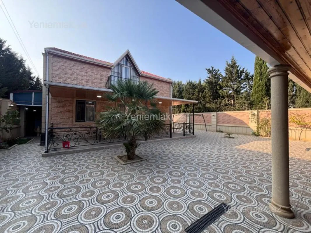 Satılır 4 otaqlı həyət evi 190 m²