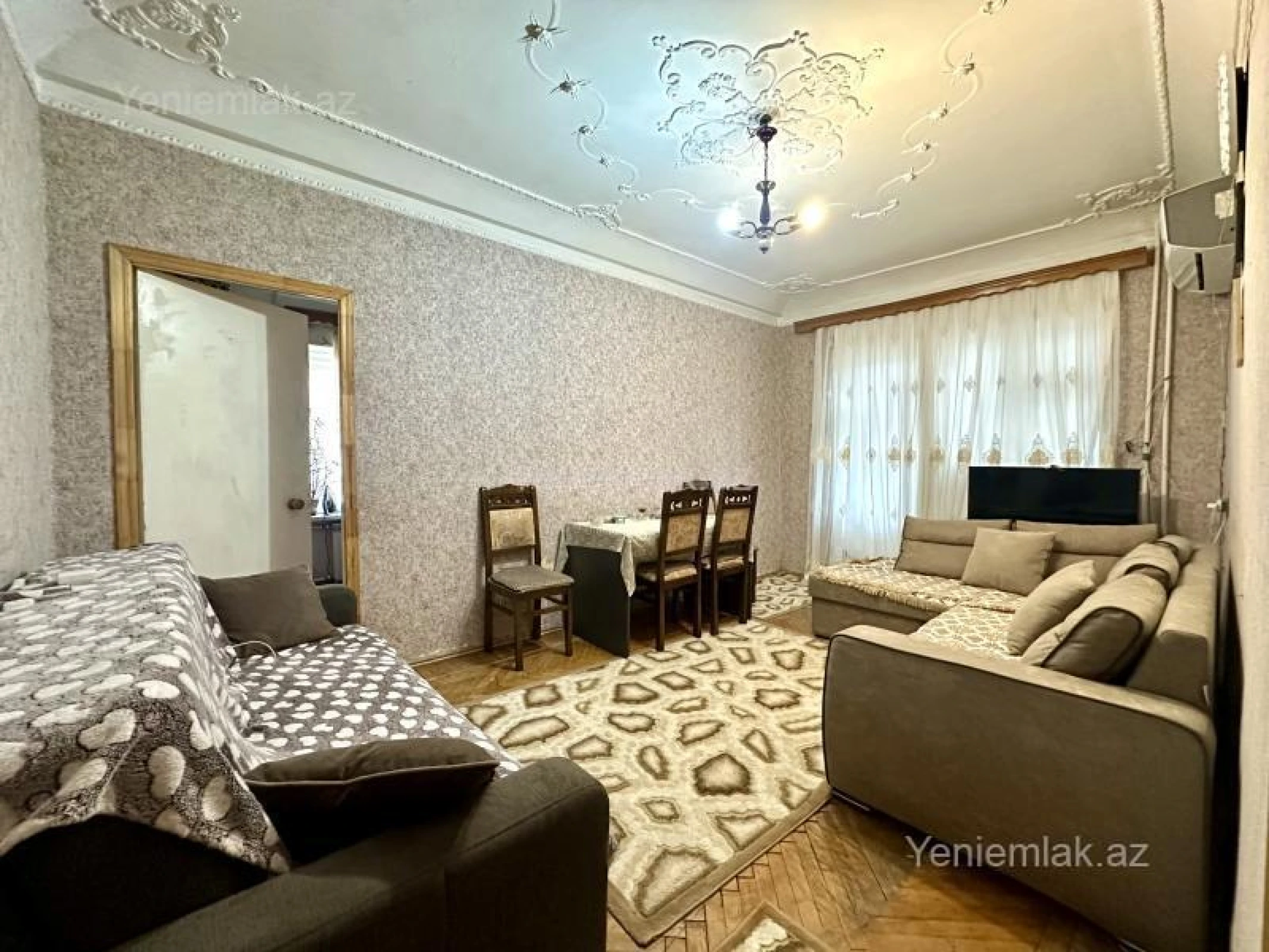 Satılır 2 otaqlı köhnə tikili 50 m²