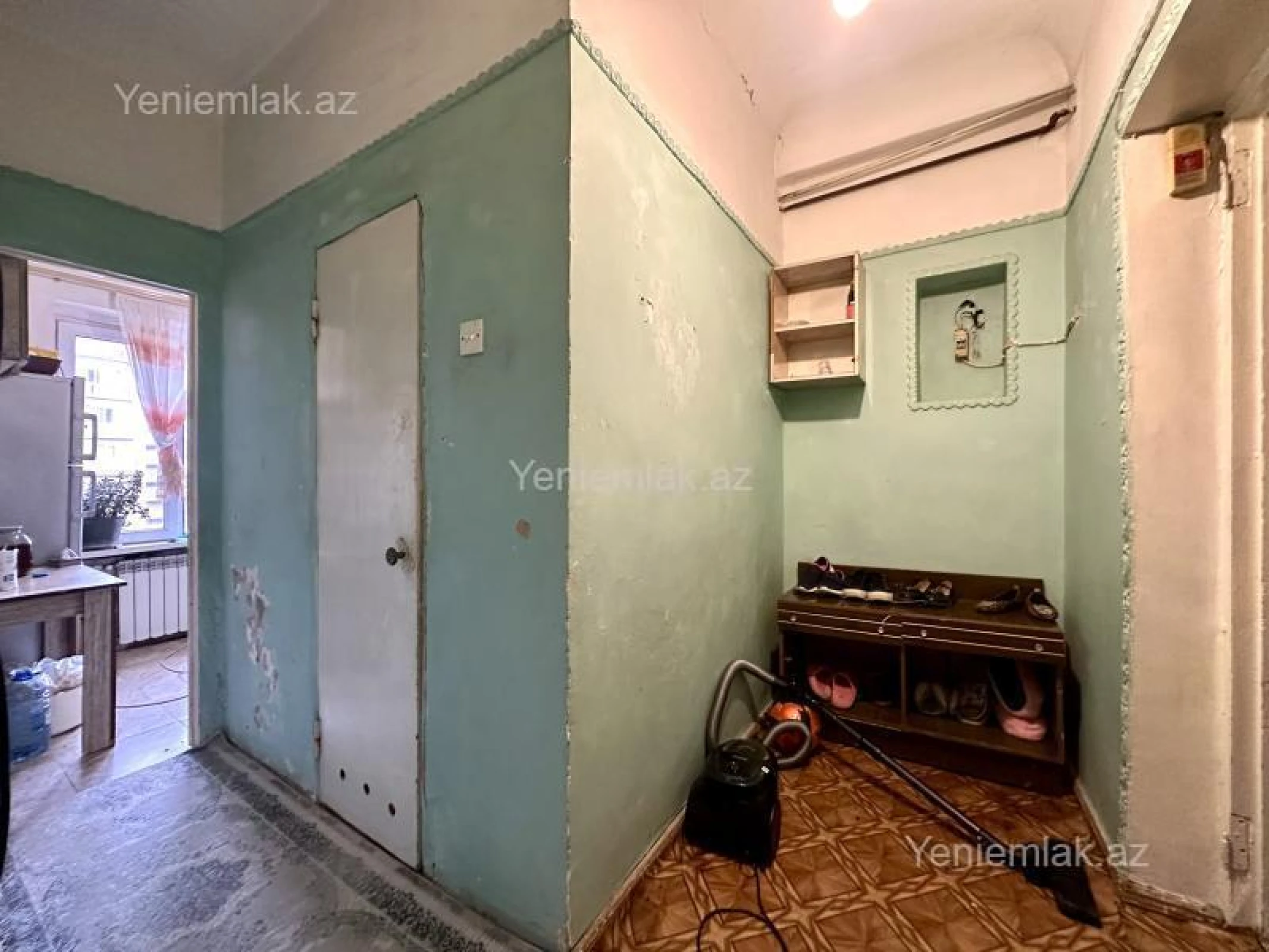 Satılır 2 otaqlı köhnə tikili 50 m²