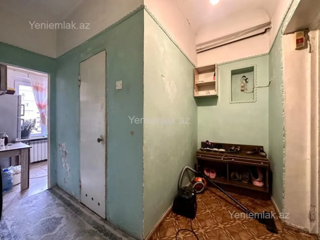 Satılır 2 otaqlı köhnə tikili 50 m²