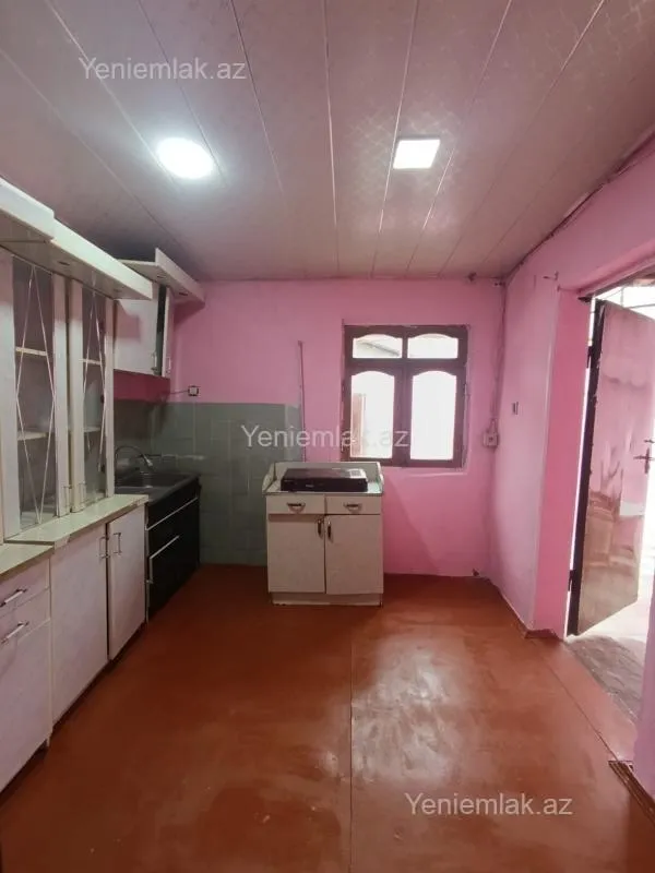 Satılır 2 otaqlı həyət evi 80 m²