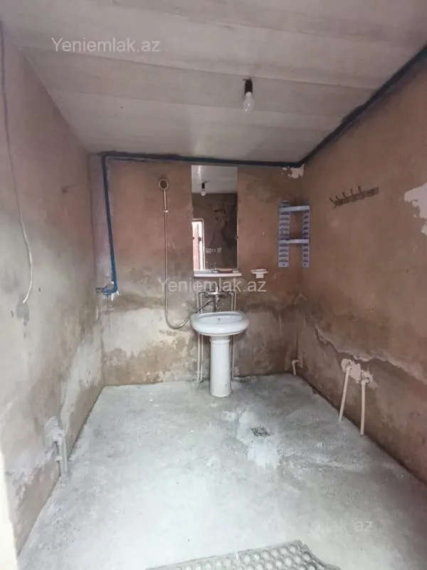 Satılır 2 otaqlı həyət evi 80 m²