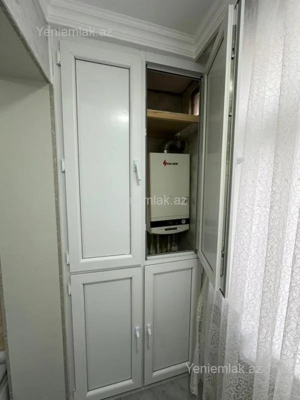 Satılır 3 otaqlı köhnə tikili 80 m²