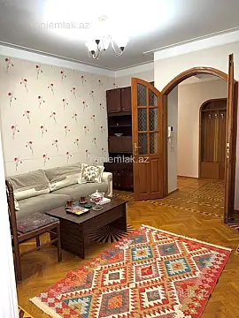 Satılır 5 otaqlı köhnə tikili 170 m²