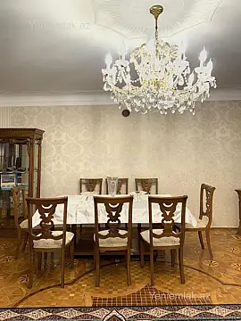 Satılır 5 otaqlı köhnə tikili 170 m²