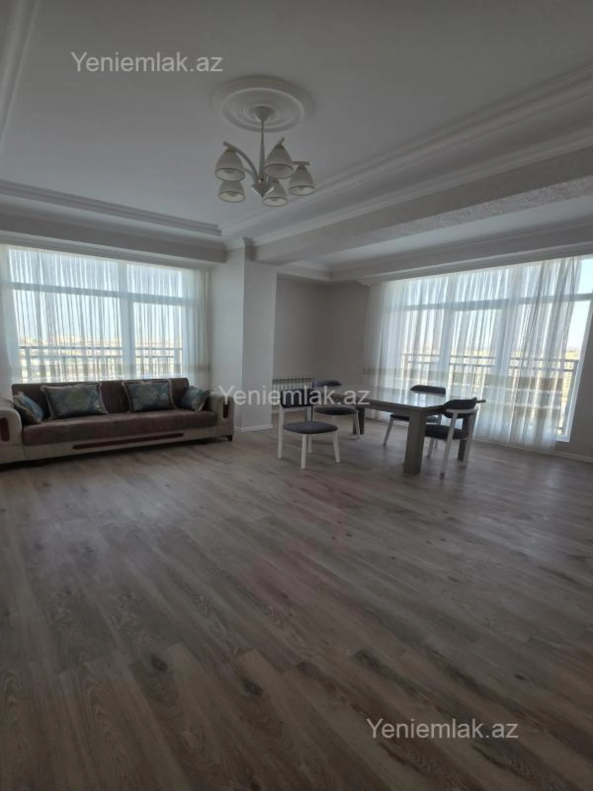 Satılır 2 otaqlı yeni tikili 93 m²