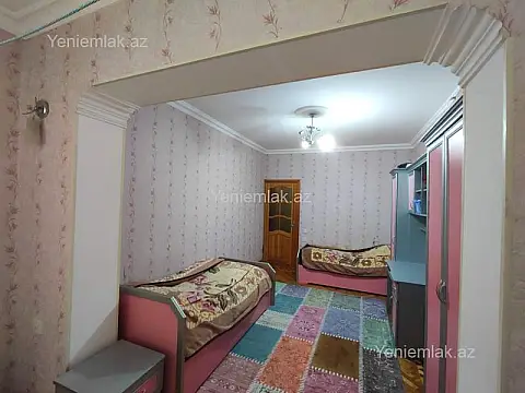 Satılır 4 otaqlı köhnə tikili 120 m²