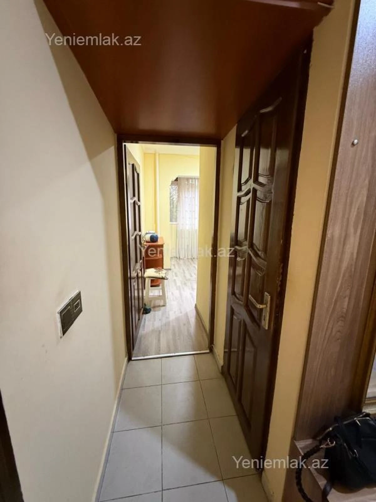 Satılır 2 otaqlı köhnə tikili 45 m²