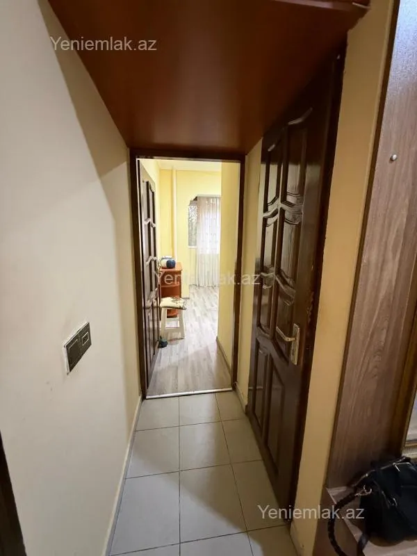 Satılır 2 otaqlı köhnə tikili 45 m²